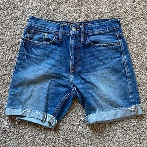 American Eagle Relaxed Straight Shorts size 28/30, 7" inseam